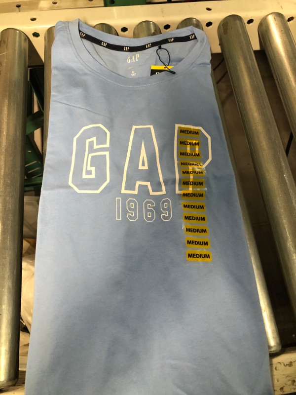 Photo 2 of GAP Ladies Graphic Logo Crew Neck Short Sleeve Tee - SIZE M