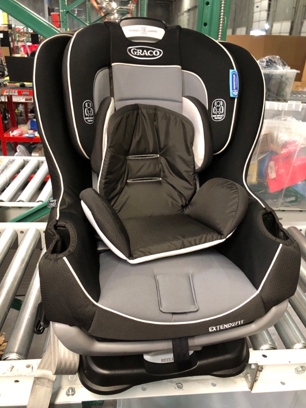 Photo 2 of Graco Extend2Fit Convertible Car Seat, Gotham 2-in-1 Gotham