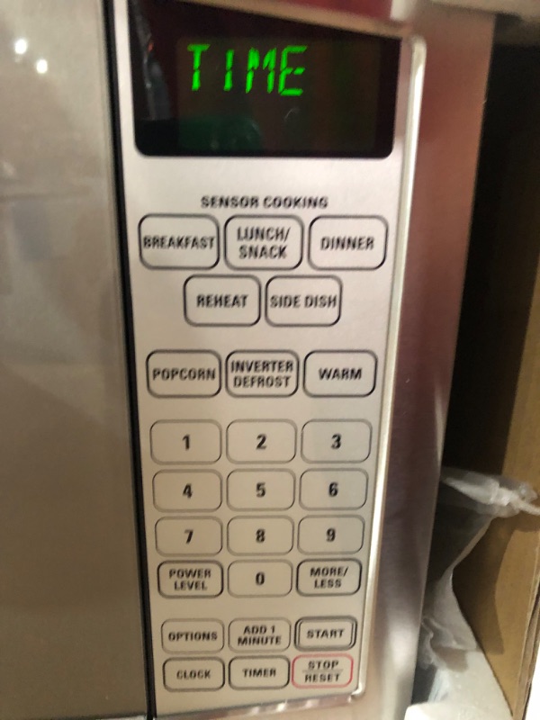 Photo 4 of GE JES2251SJ Countertop Microwave, 2.2