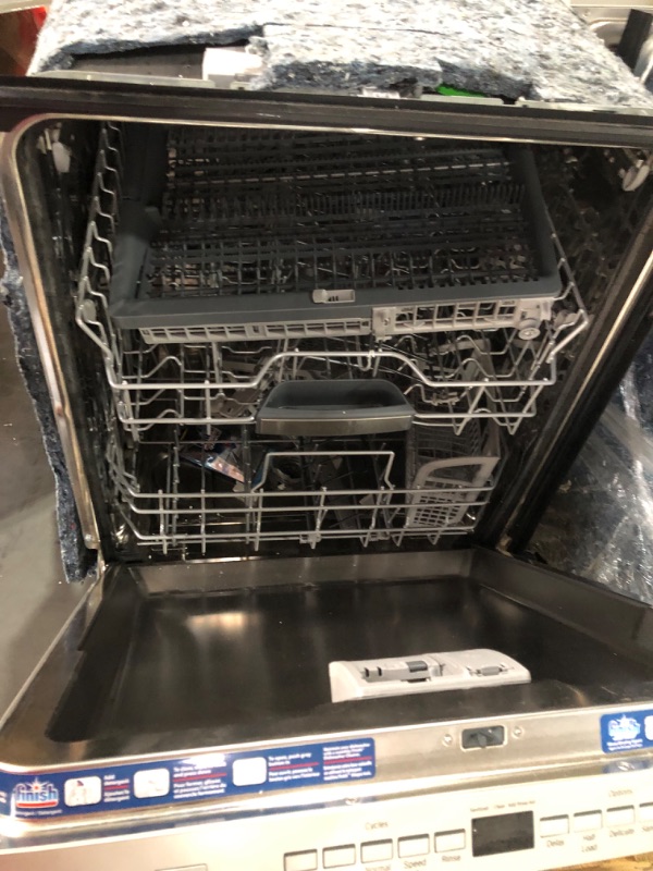 Photo 1 of ***DAMAGED - SEE NOTES***
Bosch 500 Series Top Control 24-in Built-In Dishwasher With Third Rack (Stainless Steel), 44-dBA