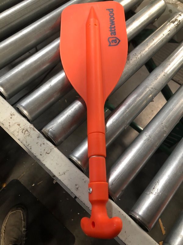 Photo 3 of * used item *
Attwood Emergency 20-inch to 42-inch Telescoping Paddle for Boating, Orange