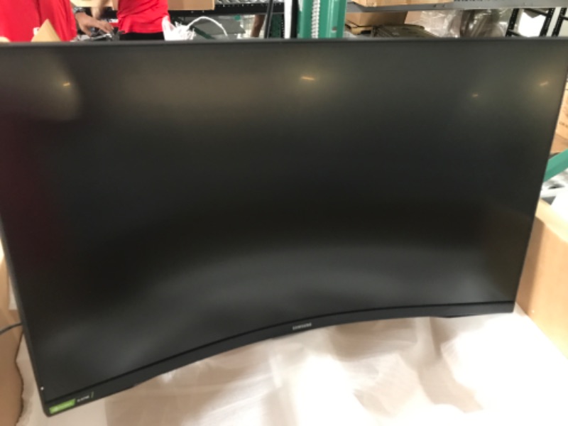 Photo 5 of 32 inch Odyssey G7 Gaming Monitor