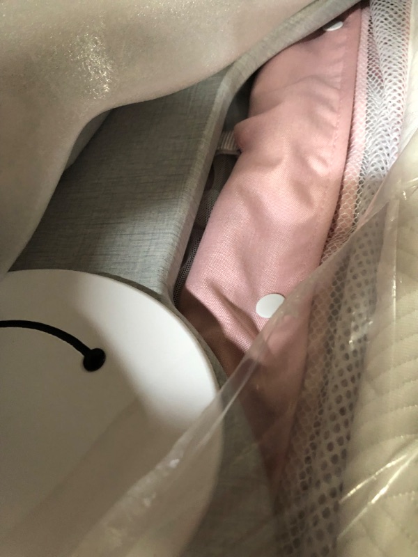 Photo 3 of Dream on Me Cub Portable Bassinet in Pink