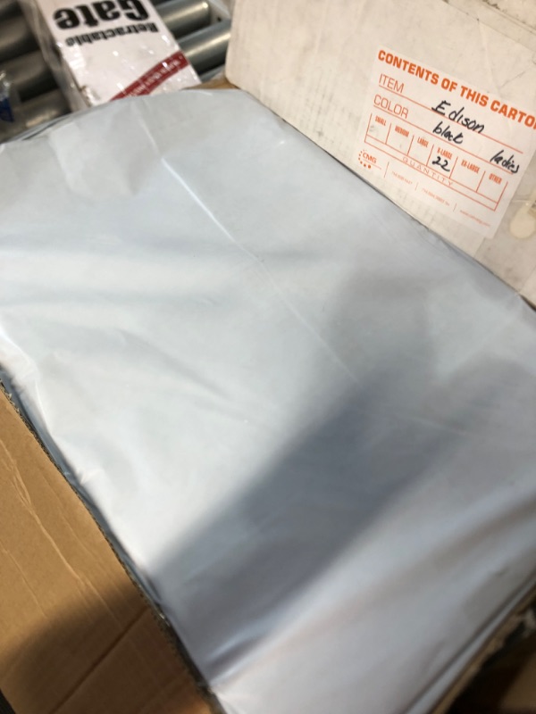 Photo 2 of 30x36 Fosmon Large Self-Seal Tear-Proof Polyethylene Mailers (200)