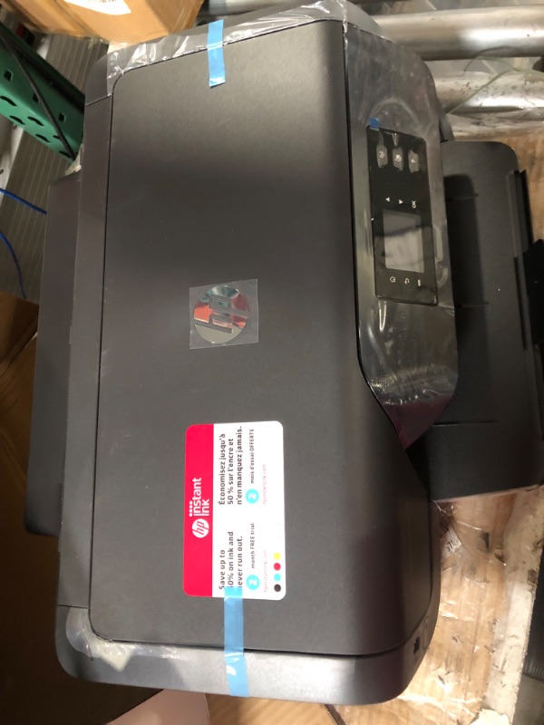 Photo 4 of HP OfficeJet Pro 8210 Wireless Color Printer (D9L64A) **DIDN'T TURN ON**