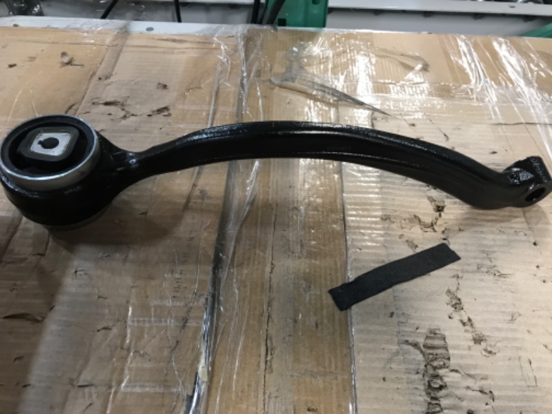 Photo 2 of Front Lower Control Arm Driver & Passenger Side Rearward Assembly Replacement For BMW 325Xi 328i xDrive 328xi 330Xi 335i xDrive 335xi X1