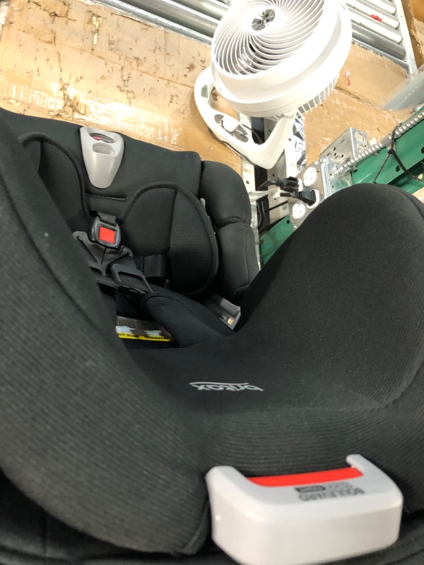 Photo 4 of Britax Boulevard ClickTight Convertible Car Seat