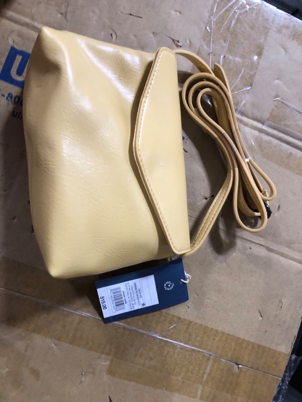 Photo 1 of Universal Thread Bags Yellow