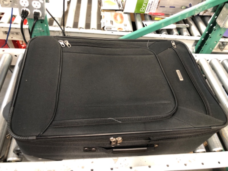 Photo 5 of USED - American Tourister Fieldbrook XLT Softside Upright Luggage, Black, 4-Piece Set 