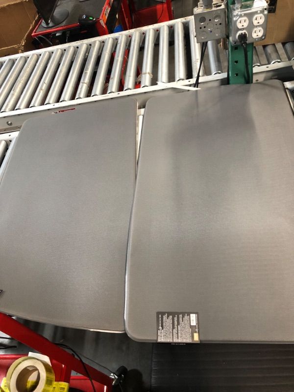 Photo 1 of *NEW*Parker Rain 20 in. x 36 in. Anti-Fatigue Vinyl Foam Utility Mat 2 PACK