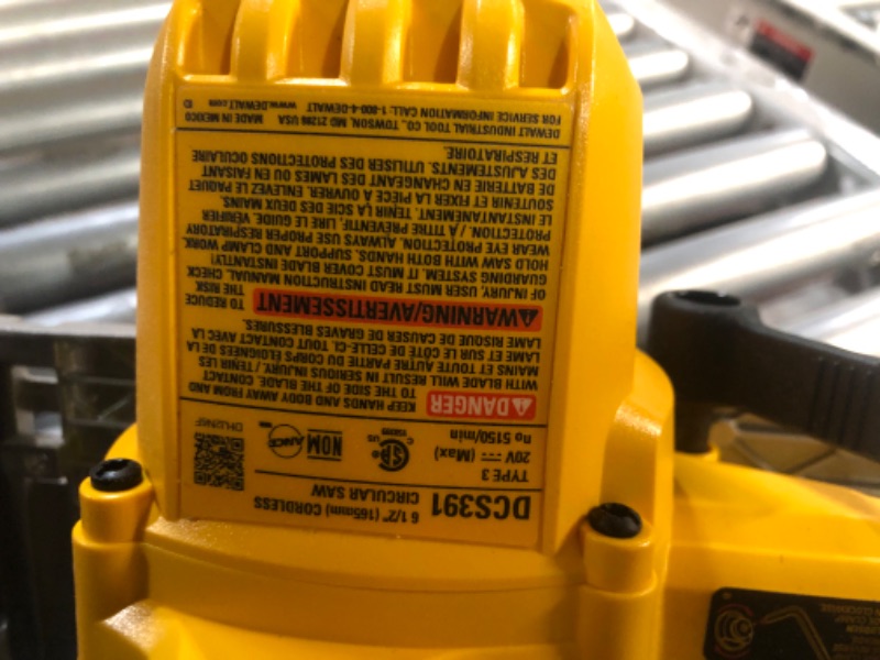 Photo 1 of *USED* *MISSING PARTS* DEWALT 6-1/2-Inch 20V MAX Circular Saw, Tool Only , Yellow Circular Saw Only Saw