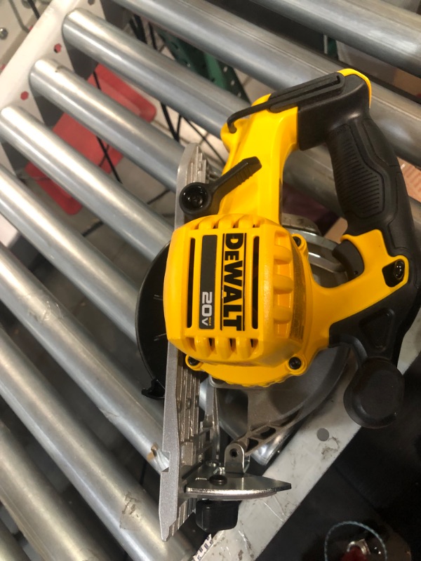 Photo 1 of *USED* *MISSING PARTS* DEWALT 6-1/2-Inch 20V MAX Circular Saw, Tool Only , Yellow Circular Saw Only Saw