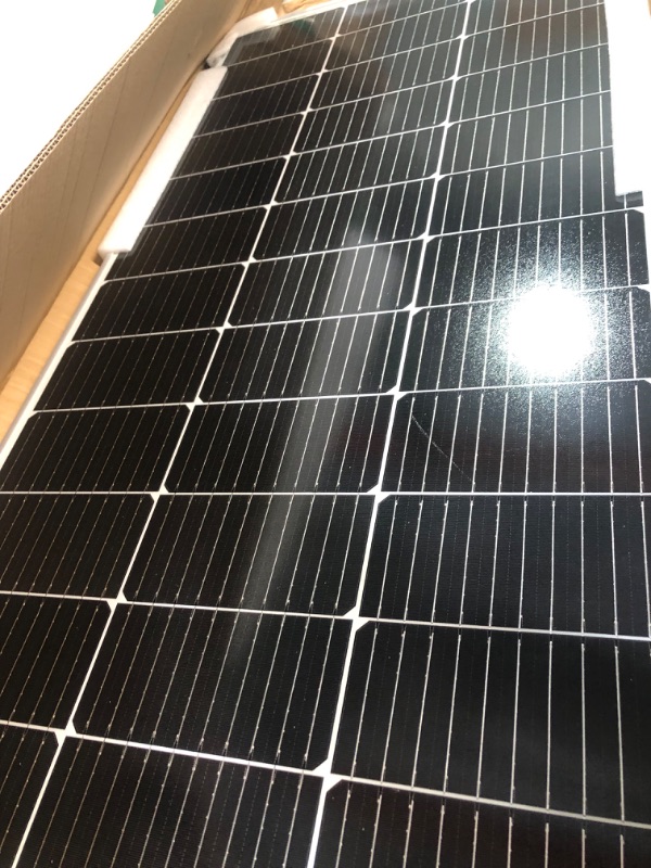 Photo 1 of *MISSING ACCESSORIES*Renogy Solar Panel 100 Watt 12 Volt
