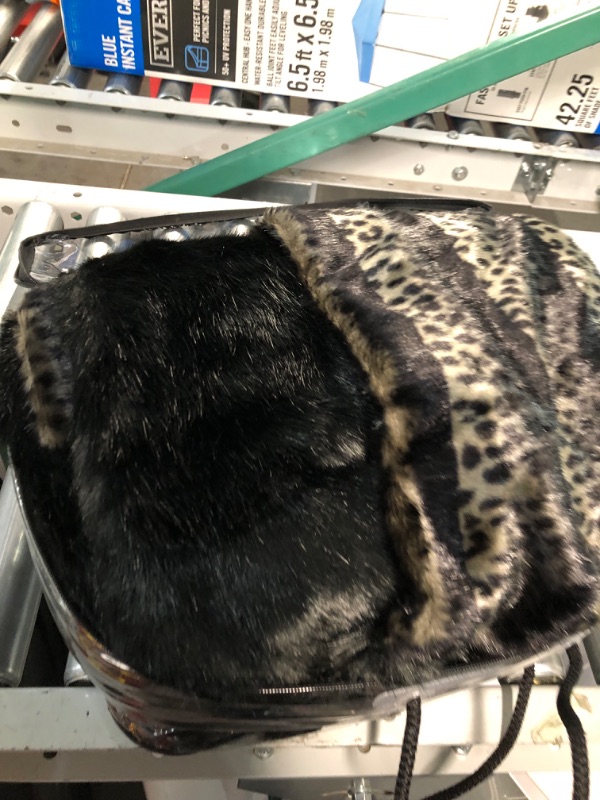 Photo 2 of *USED* inchgrass Leopard Stitching Luxury Soft Faux Fur Blanket Plush Elegant with Double-Sided Mink Throw Blanket Sofa Chair Sofa Living Room Birthday Gift Home Decoration (50"x60", Leopard Stripe) Leopard Stripe 50"x60"