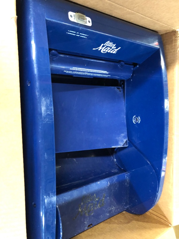 Photo 2 of [Notes] LitterMaid® Single Cat Self-Cleaning Litter Box, Blue