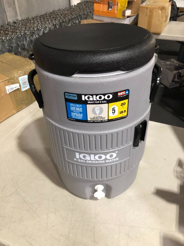 Photo 5 of ***DAMAGED - SEE NOTES***
Igloo 5 Gallon Portable Sports Cooler Water Beverage Dispenser