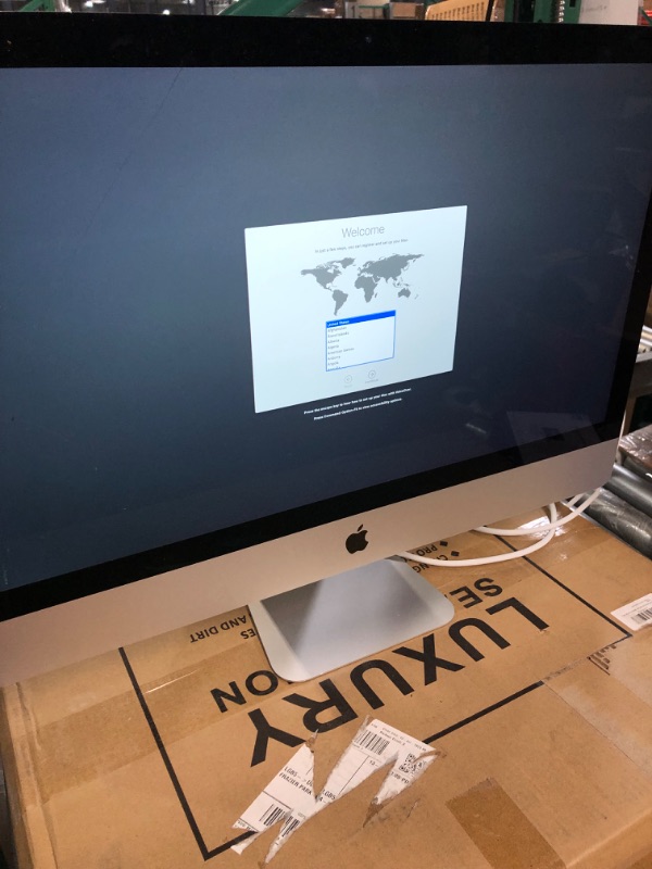 Photo 5 of *****CRACKED SCREEN***** Early 2019 Apple iMac with 3.0GHz Intel Core i5 (27 inch Retina 5K, 16GB RAM, 1TB) Silver