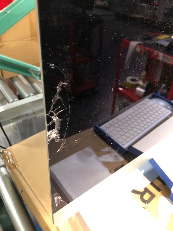 Photo 2 of *****CRACKED SCREEN***** Early 2019 Apple iMac with 3.0GHz Intel Core i5 (27 inch Retina 5K, 16GB RAM, 1TB) Silver