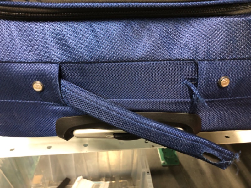 Photo 4 of **damaged**SwissGear Sion Softside Expandable Roller Luggage, Blue, Carry-On 21-Inch Carry-On 21-Inch Blue