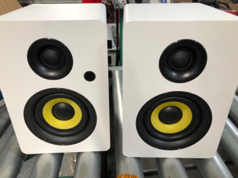 Photo 5 of UNABLE TO TEST**
Sanyun SW208 3" Active Bluetooth 5.0 Bookshelf Speakers (Pair, White)3inch Black