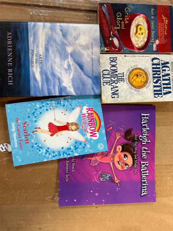Photo 1 of **MISCELLANEOUS BUNDLE**
