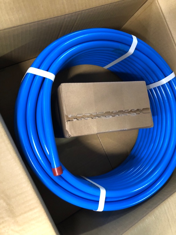 Photo 4 of 3/4" 300' Oxygen Barrier Blue PEX tubing for Heating and Plumbing