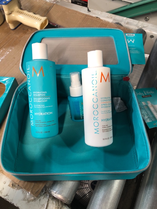 Photo 3 of ** SEE NOTES ** Moroccanoil Hydrating Shampoo & Conditioner Bundle Value Set