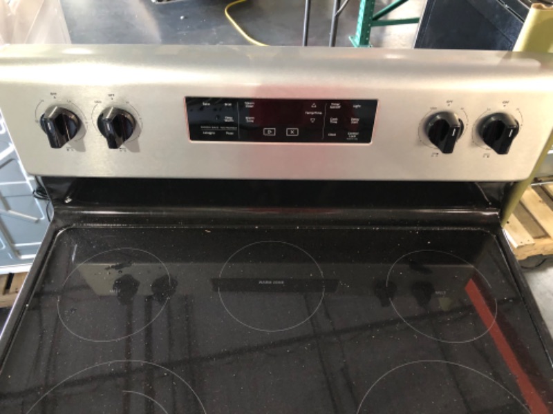 Photo 6 of 5.3 cu. ft. Whirlpool electric range 