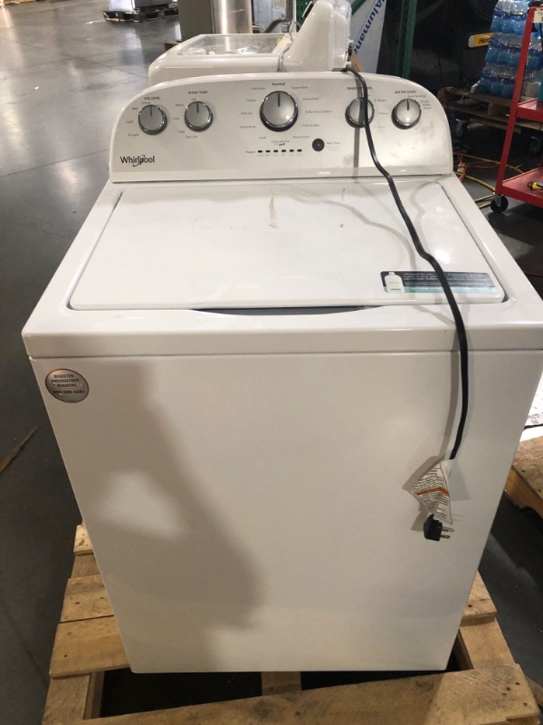 Photo 6 of Whirlpool 3.5-cu ft High Efficiency Agitator Top-Load Washer (White)