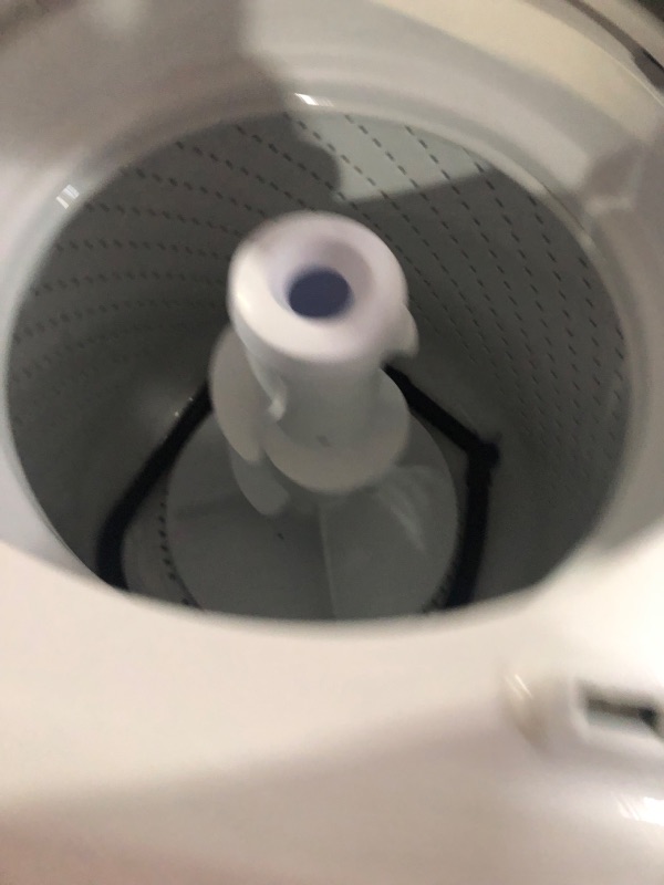 Photo 8 of Whirlpool 3.5-cu ft High Efficiency Agitator Top-Load Washer (White)