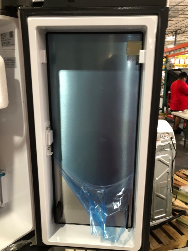 Photo 6 of GE 27.9 Cu. Ft. Smart Refrigerator 