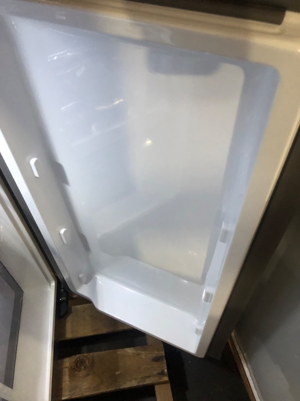 Photo 13 of 23 cu. ft. Smart Counter Depth BESPOKE 4-Door Flex™ Refrigerator with Customizable Panel Colors