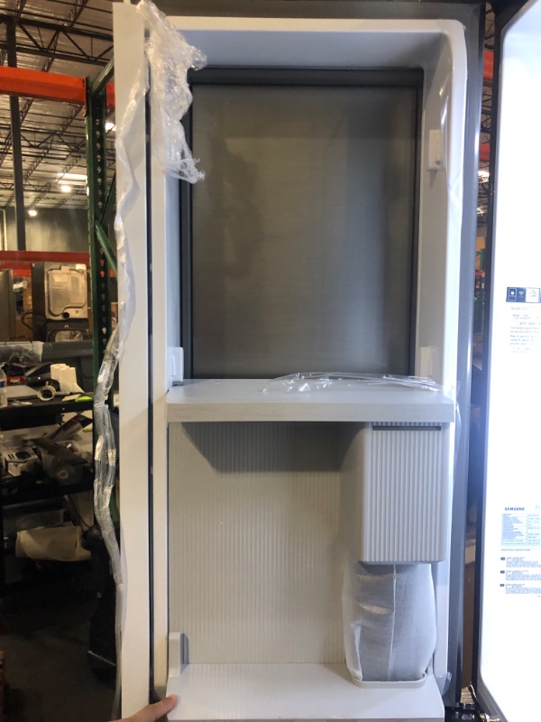Photo 15 of 23 cu. ft. Smart Counter Depth BESPOKE 4-Door Flex™ Refrigerator with Customizable Panel Colors