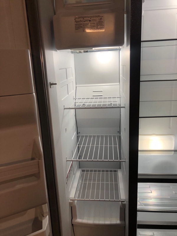 Photo 5 of *PREV USED*
36-inch Wide Side-by-Side Refrigerator - 24 cu. ft.
