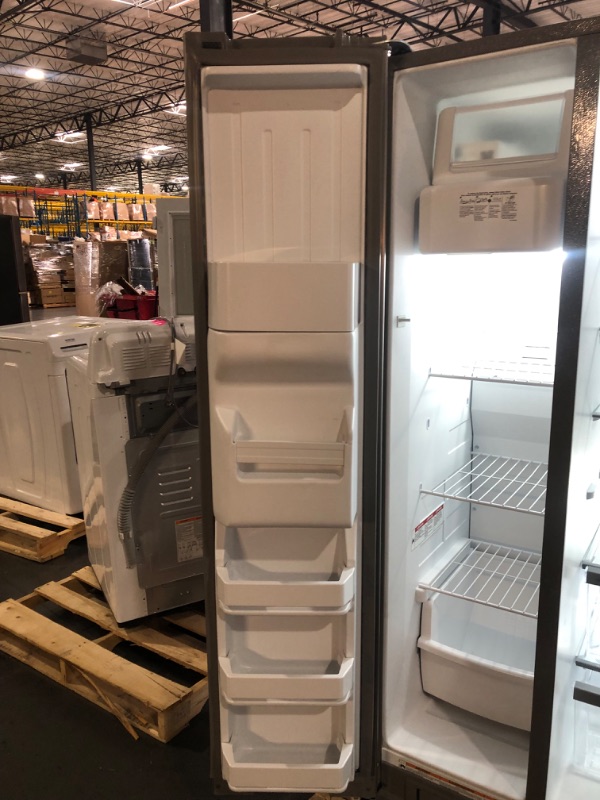 Photo 4 of *PREV USED*
36-inch Wide Side-by-Side Refrigerator - 24 cu. ft.