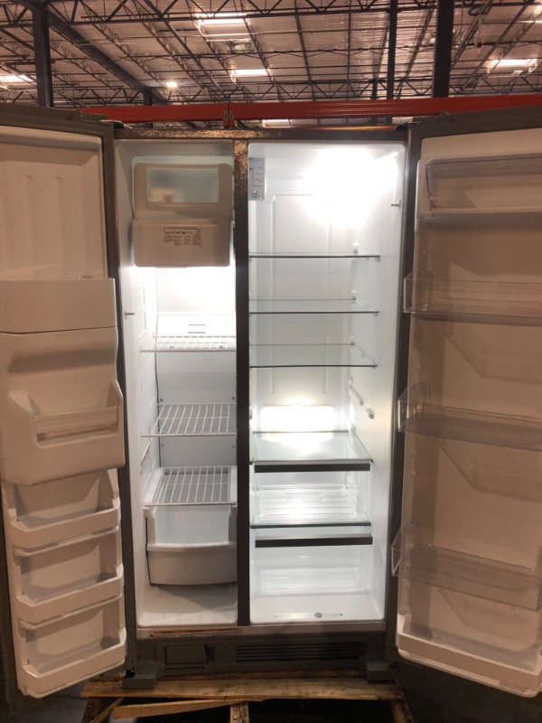 Photo 3 of *PREV USED*
36-inch Wide Side-by-Side Refrigerator - 24 cu. ft.