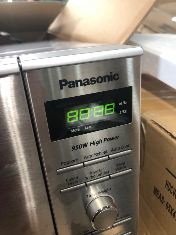 Photo 3 of Panasonic Microwave Oven NN-SD372S Charcoal