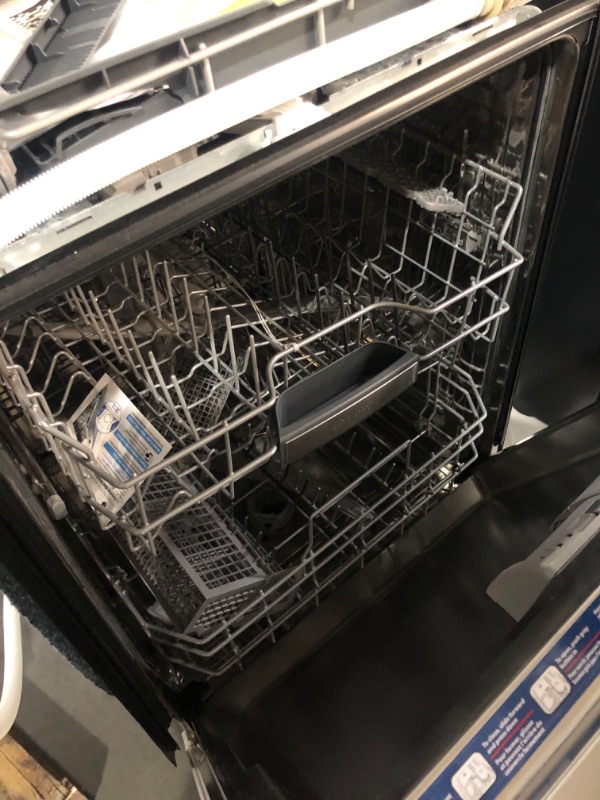 Photo 10 of [READ NOTES]
500 Series Dishwasher 24'' Stainless steel