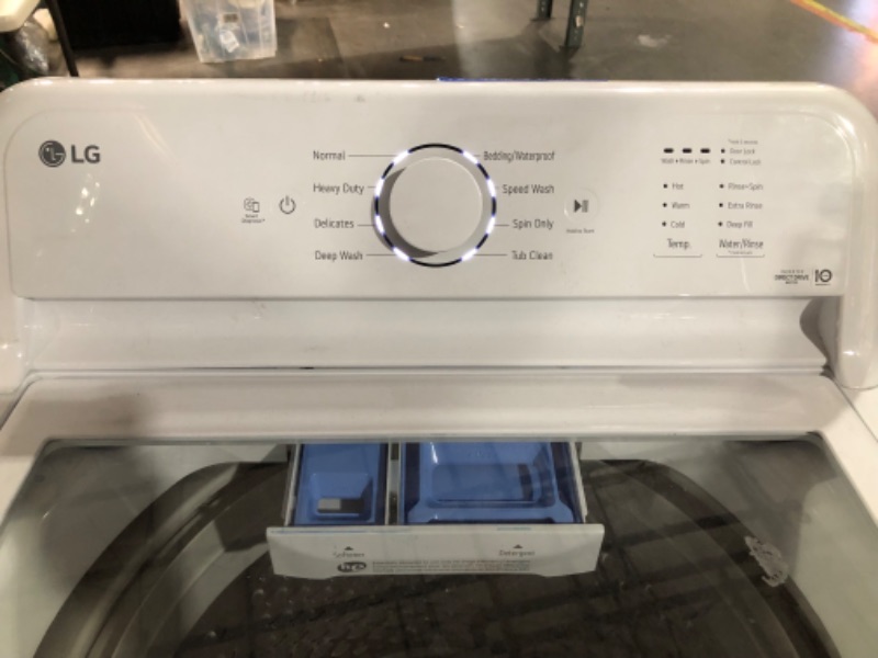 Photo 2 of LG 4.1-cu ft Agitator Top-Load Washer (White)