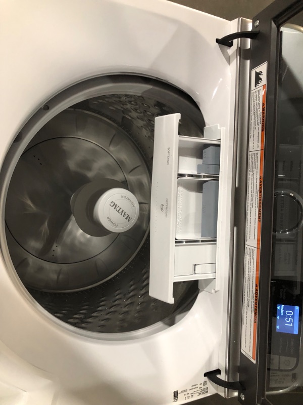 Photo 8 of Maytag Smart Capable 4.7-cu ft High Efficiency Agitator Smart Top-Load Washer (White)