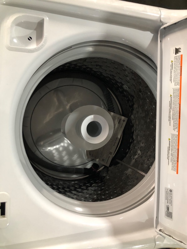 Photo 6 of GE 4.2-cu ft Agitator Top-Load Washer (White)