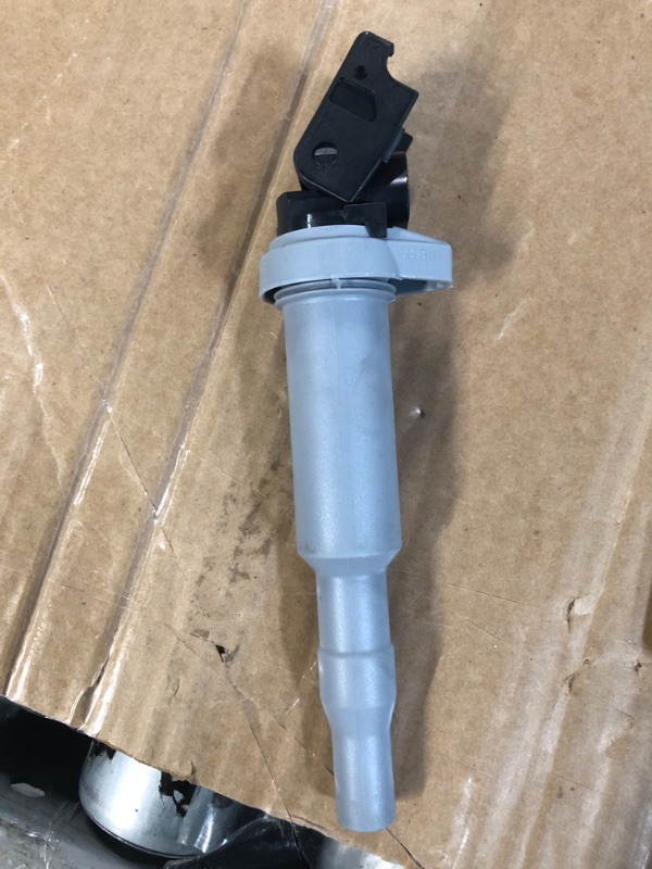 Photo 1 of Bosch Automotive 0221504800 OEM Ignition Coil for Select 2006-2018 BMW 1 2 3 4 5 6 7 Series, M2, M3, M4, X1, X3, X5, X6, Z4, Mini Cooper, Countryman, Paceman - 1 Pack 221504800 1 Pack