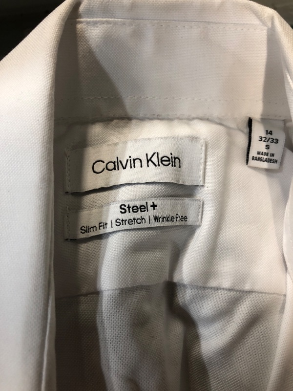 Photo 3 of Calvin Klein Men's Dress Shirt Slim Fit Non Iron Stretch Solid 14" Neck 32"-33" Sleeve White SIZE SMALL