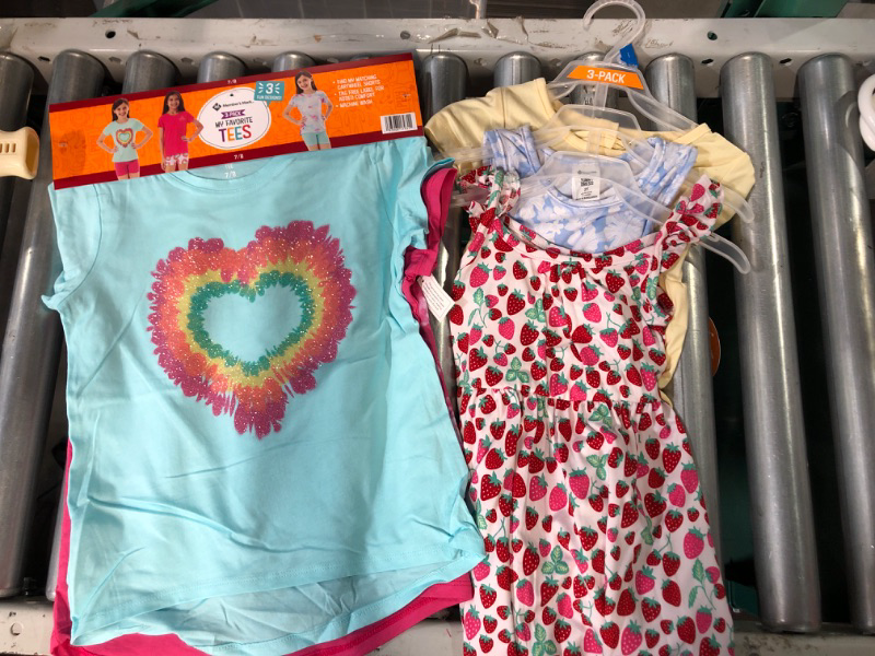 Photo 1 of *MISC CLOTHING BUNDLE NOT REFUNDABLE