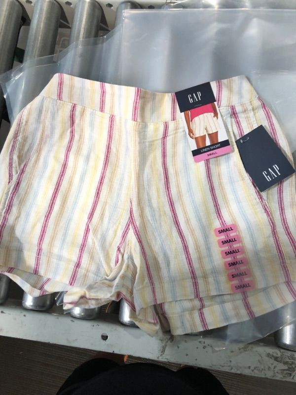 Photo 1 of Gap Ladies Linen Pull On Elastic Waistband Short SIZE SMALL 
