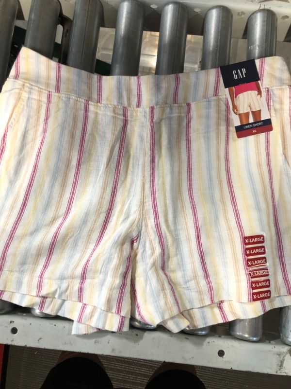 Photo 4 of Gap Ladies Linen Pull On Elastic Waistband Short SIZE XL