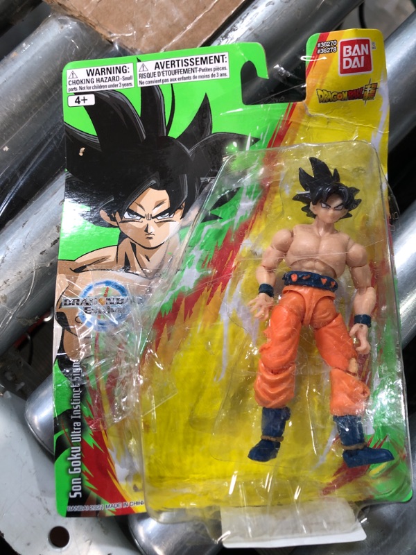 Photo 4 of *USED SEE PHOTOS* Bandai America - Dragon Ball Evolve 5 Action Figure Ultra Instinct Goku Goku Ultra Instinct