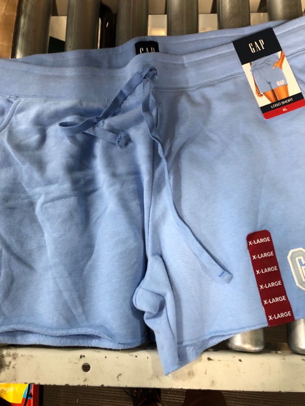 Photo 2 of Gap Ladies Logo Short SIZE XL 