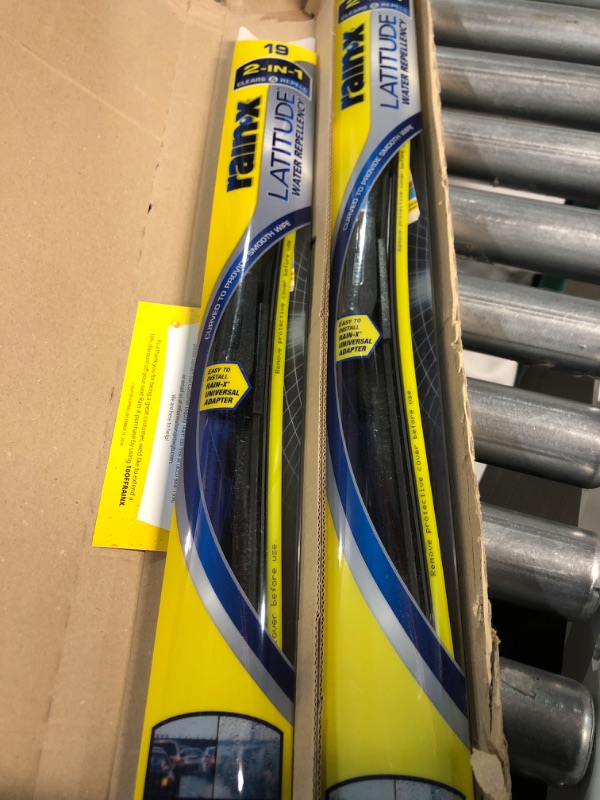 Photo 2 of Rain-X Latitude 2-In-1 Water Repellent Wiper Blades, 24" and 19" Windshield Wipers (Pack Of 2)