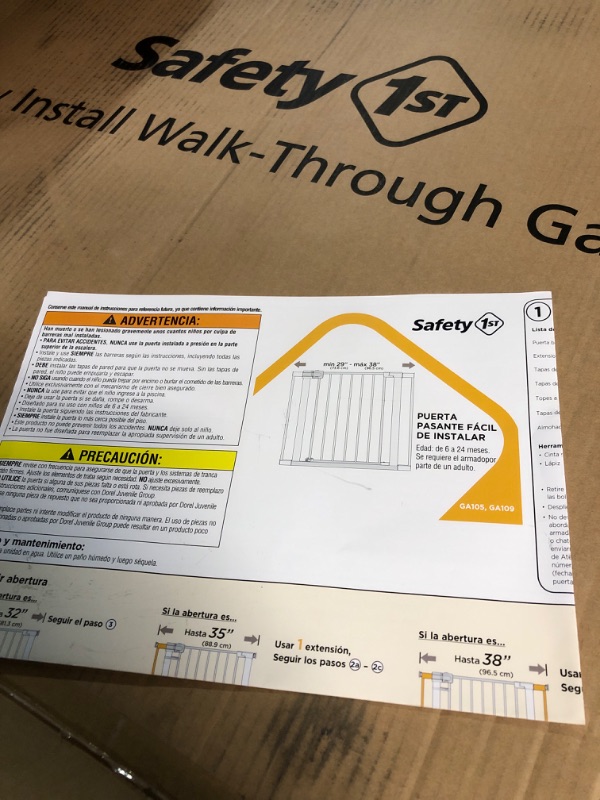 Photo 6 of *USED SEE NOTES/PHOTOS* Safety 1st Easy Install 28" High Walk Thru Gate, Fits Between 29" and 38"
Size:38x28 Inch (Pack of 1)